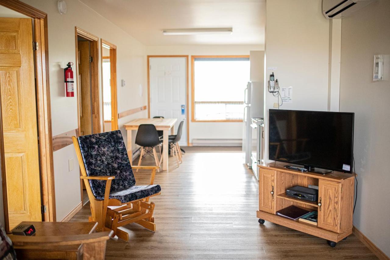 Motel Et Condo Chez Charley Sainte-Anne-de-Beaupre Luaran gambar