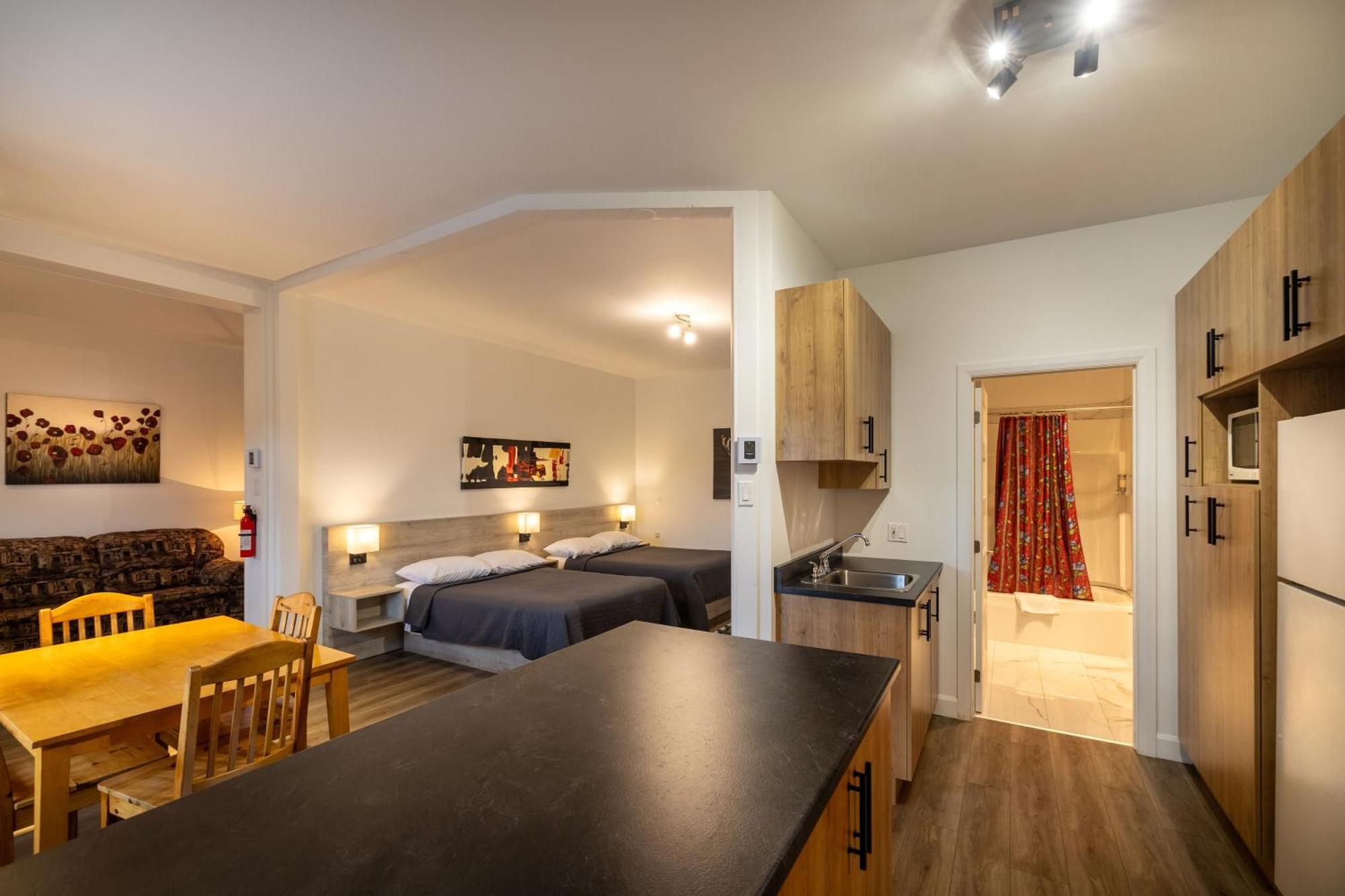 Motel Et Condo Chez Charley Sainte-Anne-de-Beaupre Luaran gambar