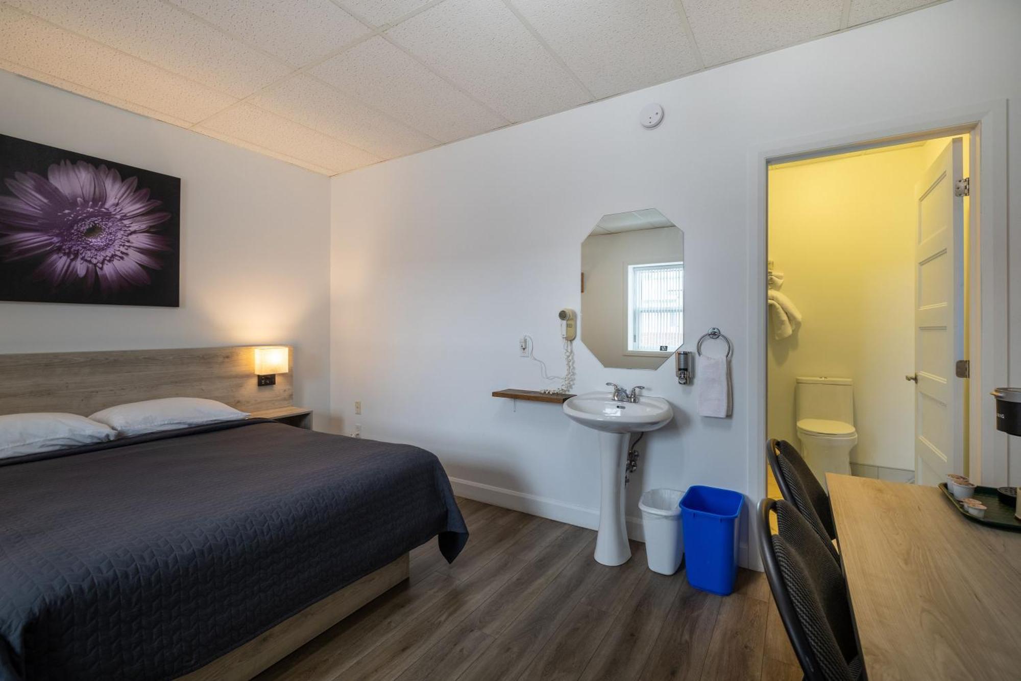 Motel Et Condo Chez Charley Sainte-Anne-de-Beaupre Luaran gambar
