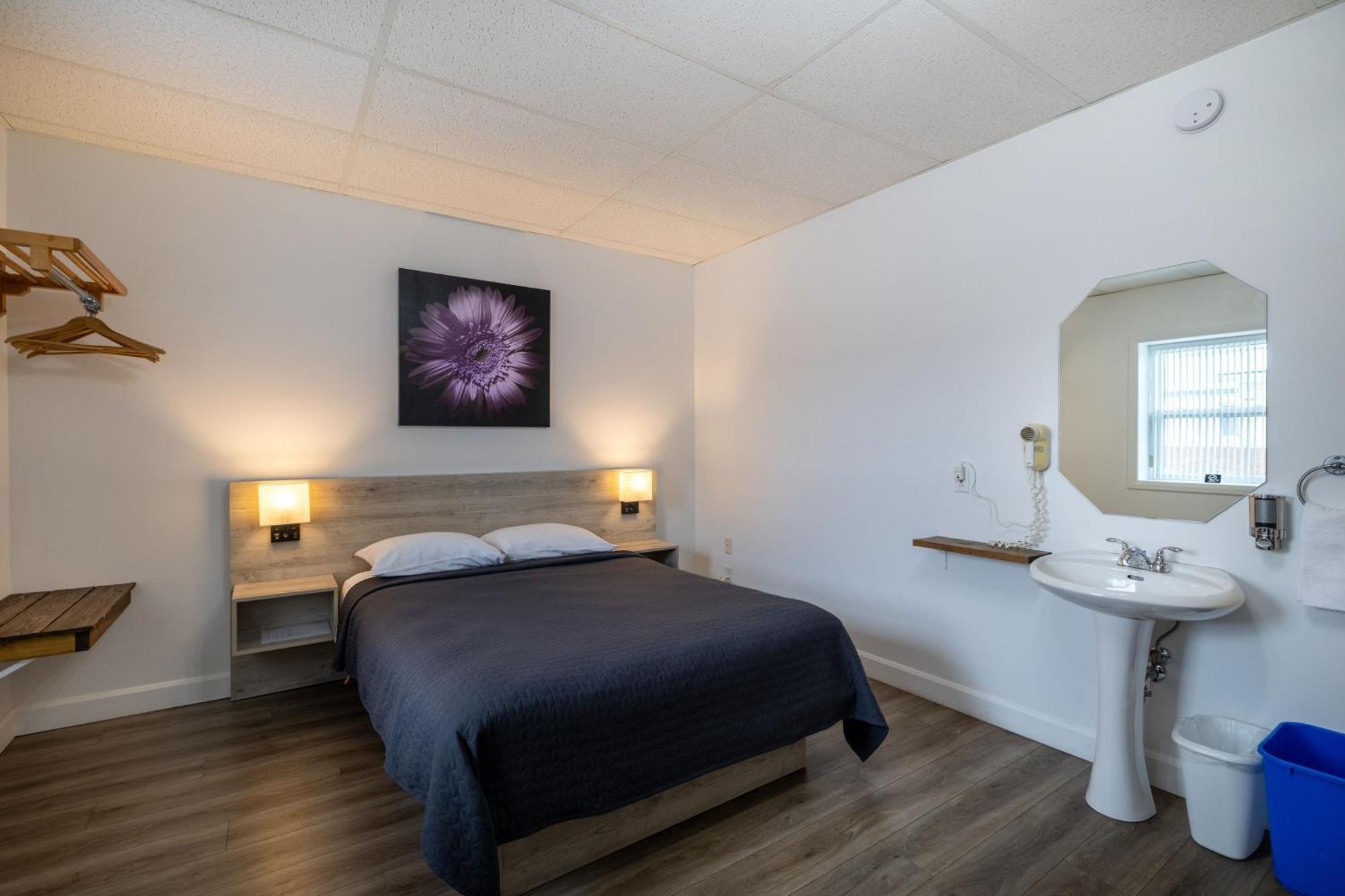 Motel Et Condo Chez Charley Sainte-Anne-de-Beaupre Luaran gambar